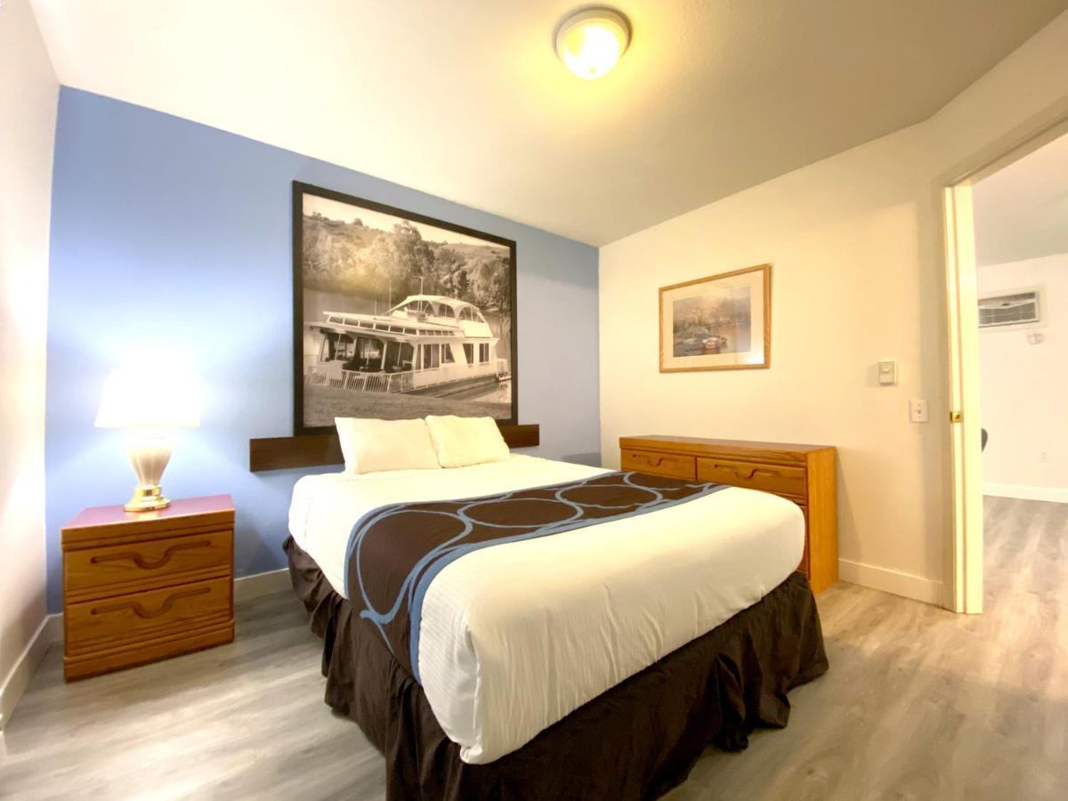 Super 8 By Wyndham Sicamous Exterior foto