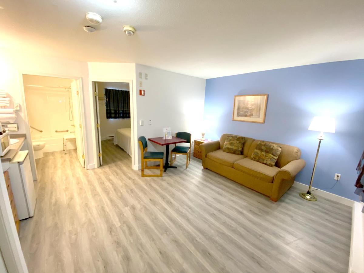 Super 8 By Wyndham Sicamous Exterior foto